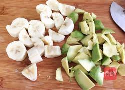 牛油果香蕉奶昔的做法图解4