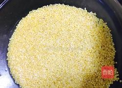 南瓜栗子小米粥的做法图解3