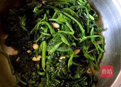 松仁菠菜的做法图解3