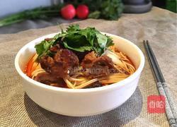 红油肥肠面的做法图解11