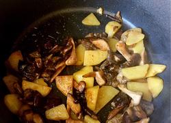 土豆炒松蘑