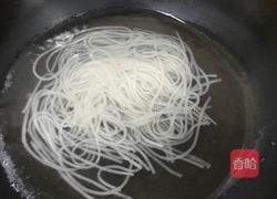 肉炒小白菜粉条的做法图解6