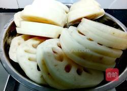 卤莲藕排骨的做法图解2