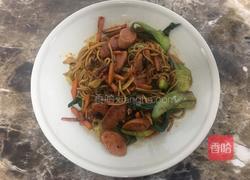 火腿炒面的做法图解5