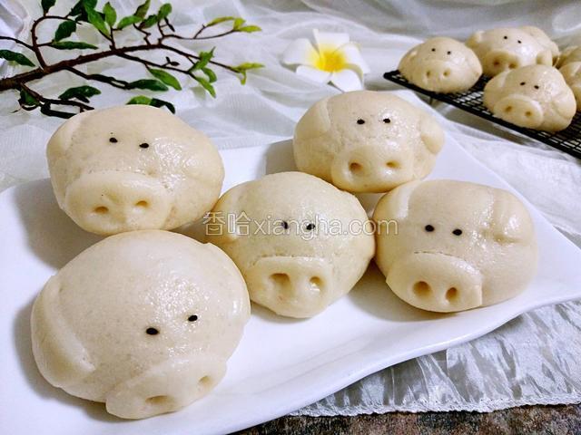 小猪奶黄包