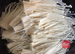 酱汁金针菇的做法图解1