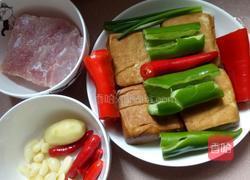 香干炒肉的做法图解1