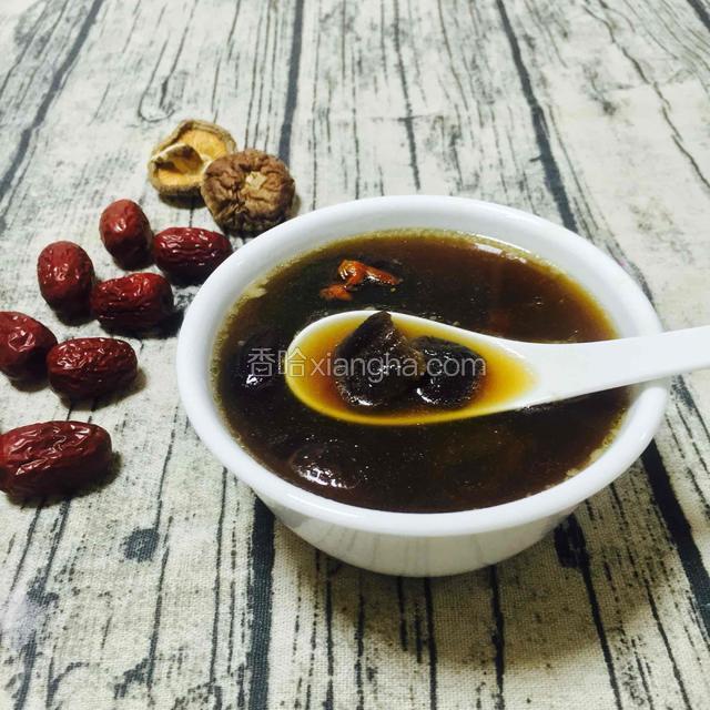 黑沙海参冬菇猪骨炖汤