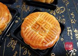 广式月饼（100克凤梨蛋黄馅）的做法图解25