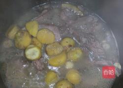 花生板栗炖排骨的做法图解8