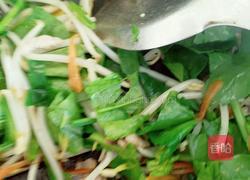 杂蔬肉末鸡蛋炒饼的做法图解3