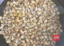 酱爆海螺丝的做法图解1
