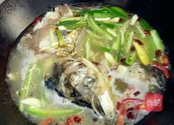 豆泡煮鳙鱼的做法图解6