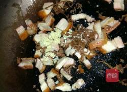 蒜蓉炒脆皮肉的做法图解4