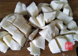 红豆地瓜筒骨汤的做法图解4
