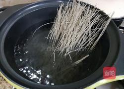 韩式炒杂菜 잡채的做法图解3