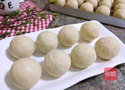 广式月饼（100克莲蓉蛋黄馅）的做法图解2