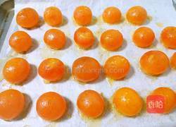 广式月饼（100克莲蓉蛋黄馅）的做法图解8