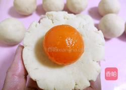 广式月饼（100克莲蓉蛋黄馅）的做法图解17