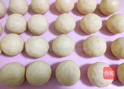 广式月饼(100克莲蓉蛋黄馅)的做法图解20