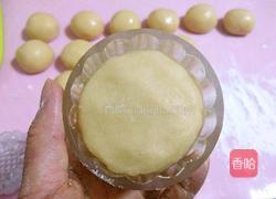 广式月饼（100克莲蓉蛋黄馅）的做法图解26