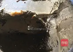 Illustration of how to make hand cake 4