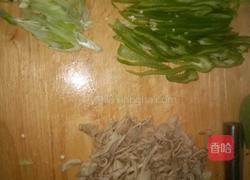 辣椒炒鸡素包的做法图解2