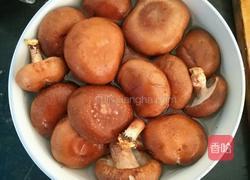 香菇肉酱的做法图解1