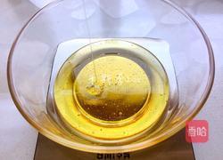 广式月饼的做法图解1