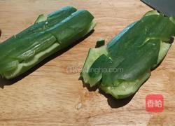 快腌酸辣黄瓜的做法图解1