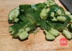 快腌酸辣黄瓜的做法图解2