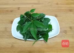 花椒叶花卷的做法图解1