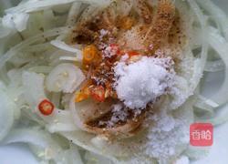 凉拌洋葱的做法图解3