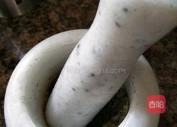 黑芝麻核桃粥的做法图解3