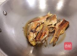 鱼汤煲木瓜的做法图解1