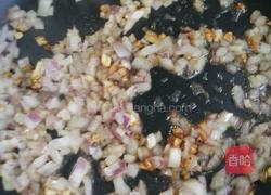 肉酱茄汁意面的做法图解3