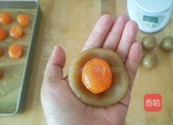 广式白莲蛋黄月饼的做法图解9