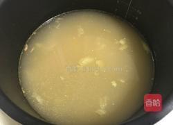 咸蛋翡翠虾仁粥的做法图解6