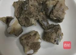 排骨炖豆角土豆的做法图解2