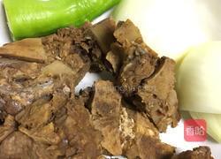 脊骨土豆汤的做法图解1