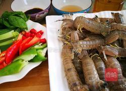 酱香皮皮虾的做法图解1