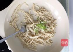 金针菇炒鸡蛋的做法图解5