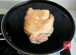 香糯软烂卤蹄膀的做法图解2