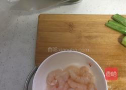 爱心早餐之虾仁炒饭的做法图解2