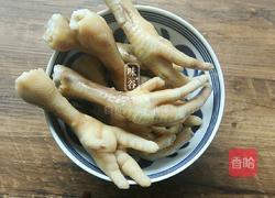 香菇栗子鸡爪汤的做法图解3