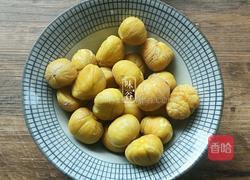香菇栗子鸡爪汤的做法图解4