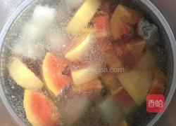 木瓜雪梨排骨汤～的做法图解6