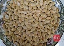 盐焗南瓜子的做法图解3