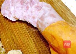 鸡蛋火腿烤面包片的做法图解3