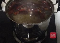 银耳红枣山楂汤的做法图解2
